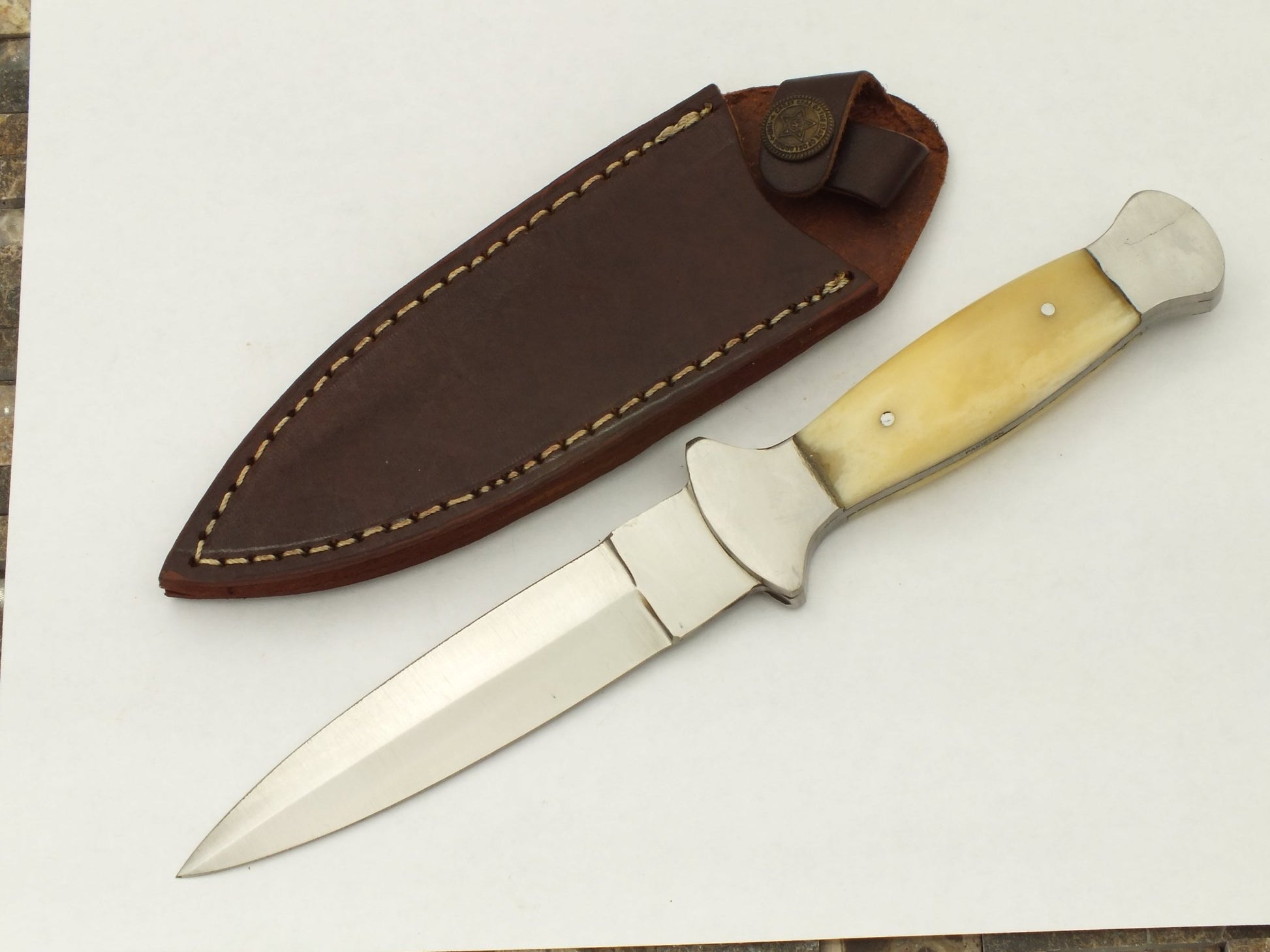 Buck Trail - Brass Knuckles Shop